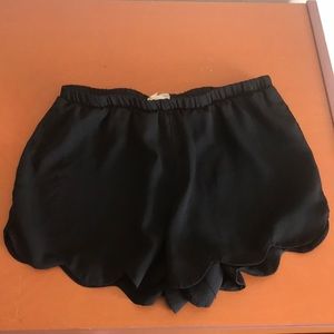 LA hearts black shorts